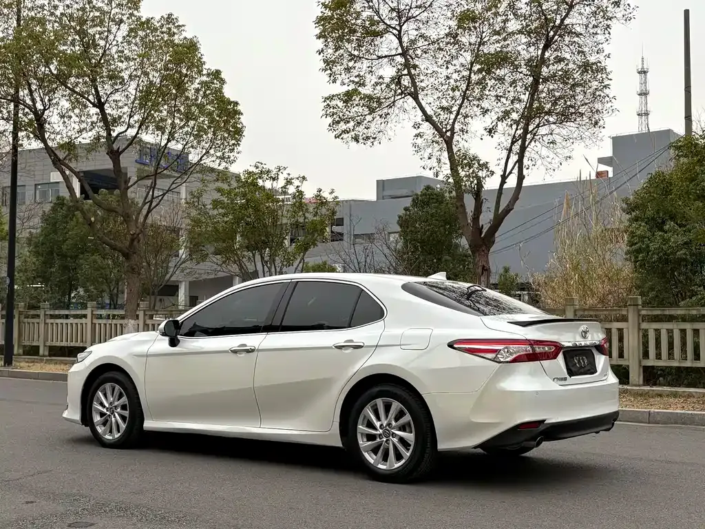 Toyota Camry 2022 из CN, фото 10