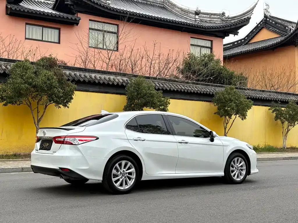Toyota Camry 2022 из CN, фото 7