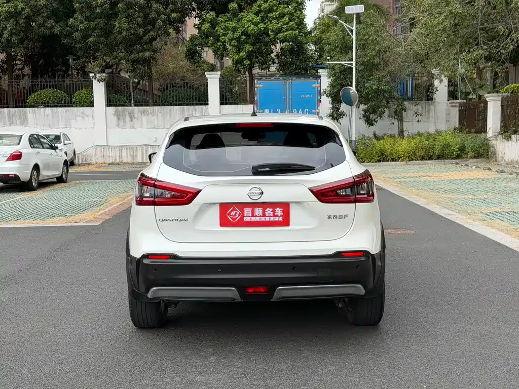 Nissan Qashqai — фото 5
