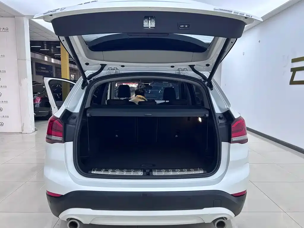 BMW X1 — фото 2