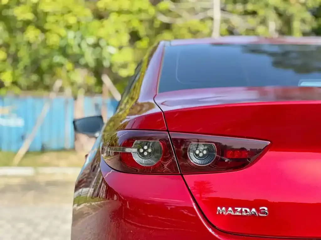 Mazda 3 Axela 2022 из CN, фото 2