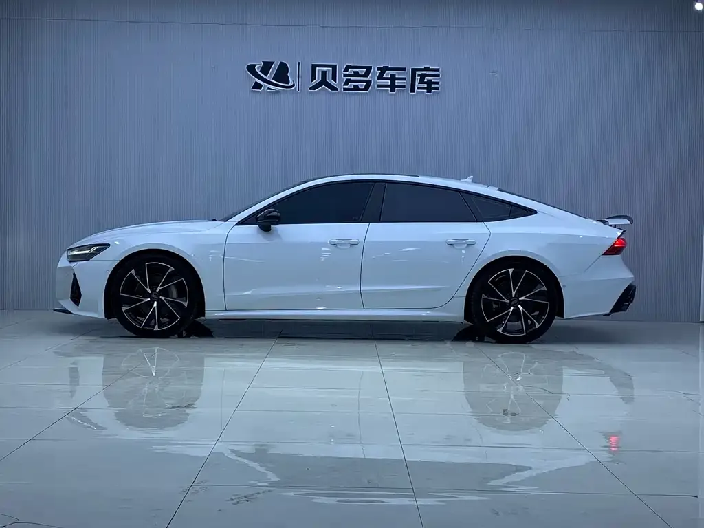 Audi A7 2021 из CN, фото 5