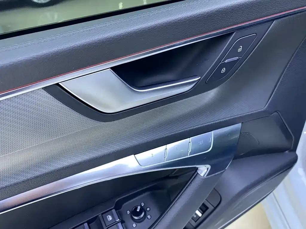 Audi A7 2021 из CN, фото 8
