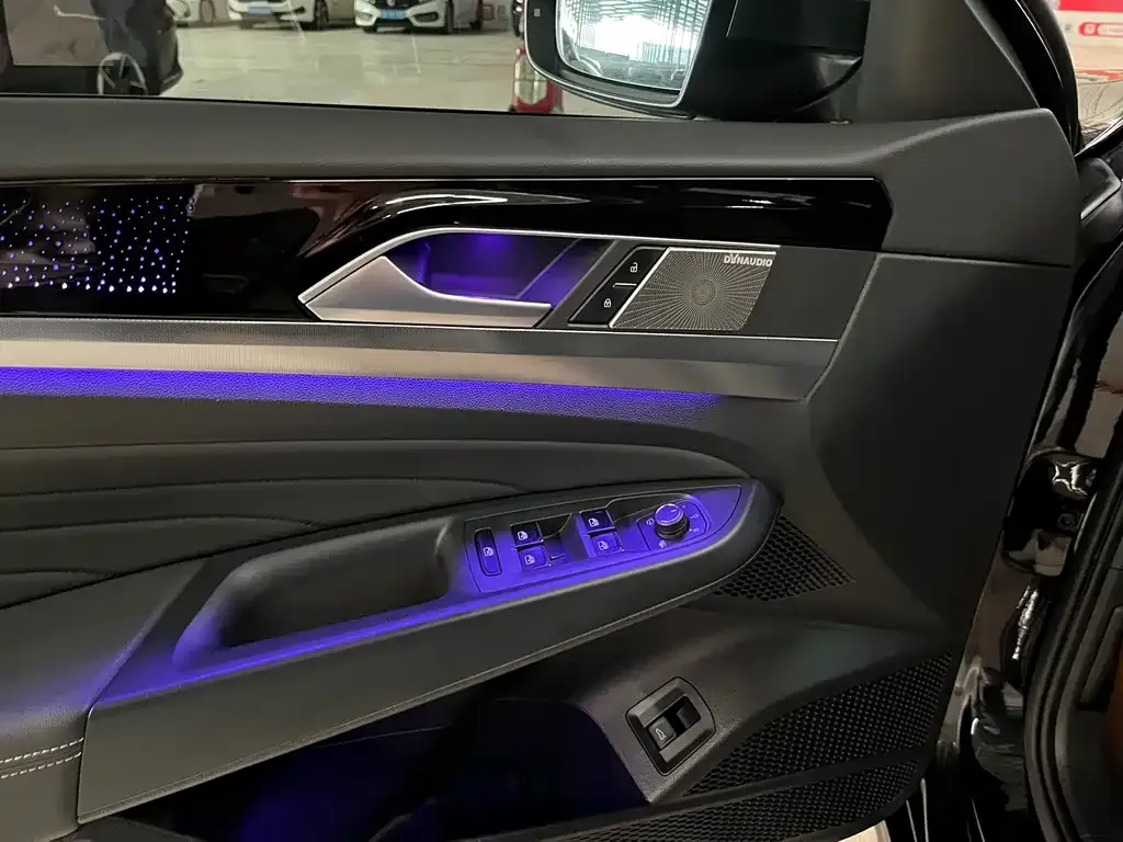 Volkswagen Passat — фото 9