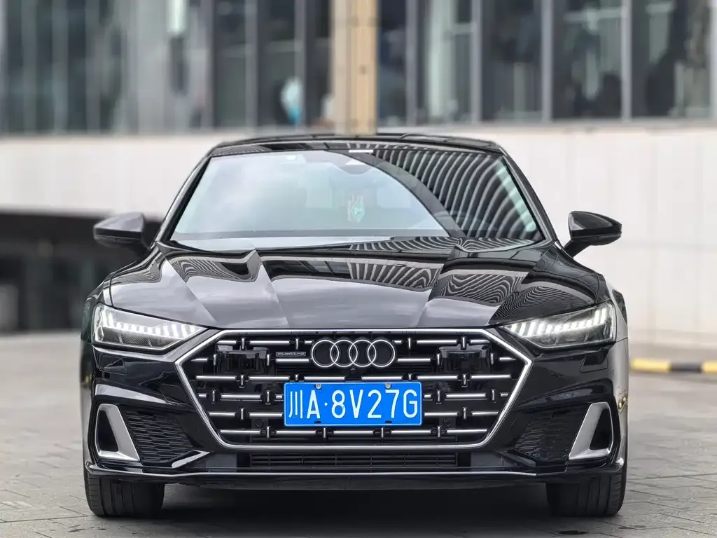 Audi A7L 2024 из CN, фото 2