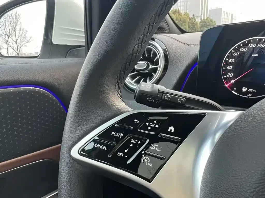 Mercedes-Benz GLB 2023 из CN, фото 7