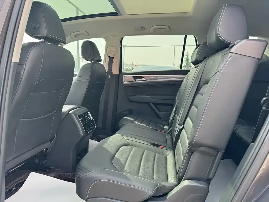 Volkswagen Teramont 2021 из CN, фото 2