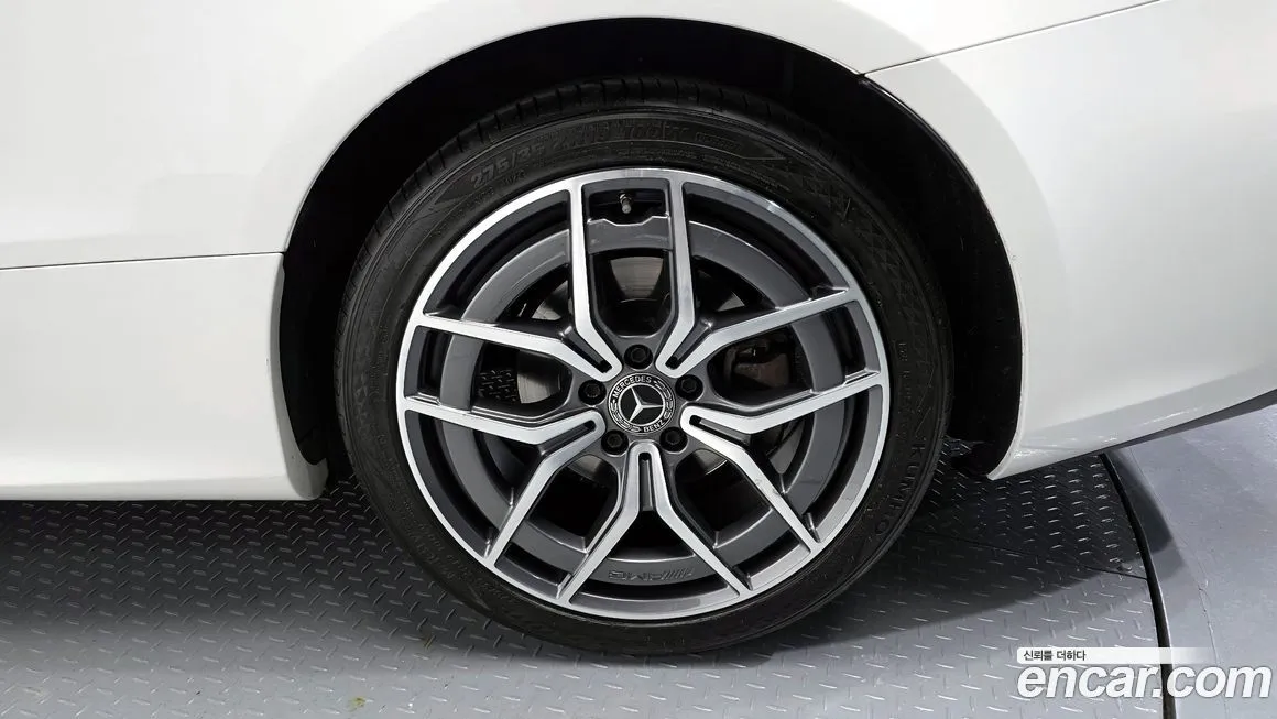 Mercedes-Benz E-Class 2023 из KR, фото 3