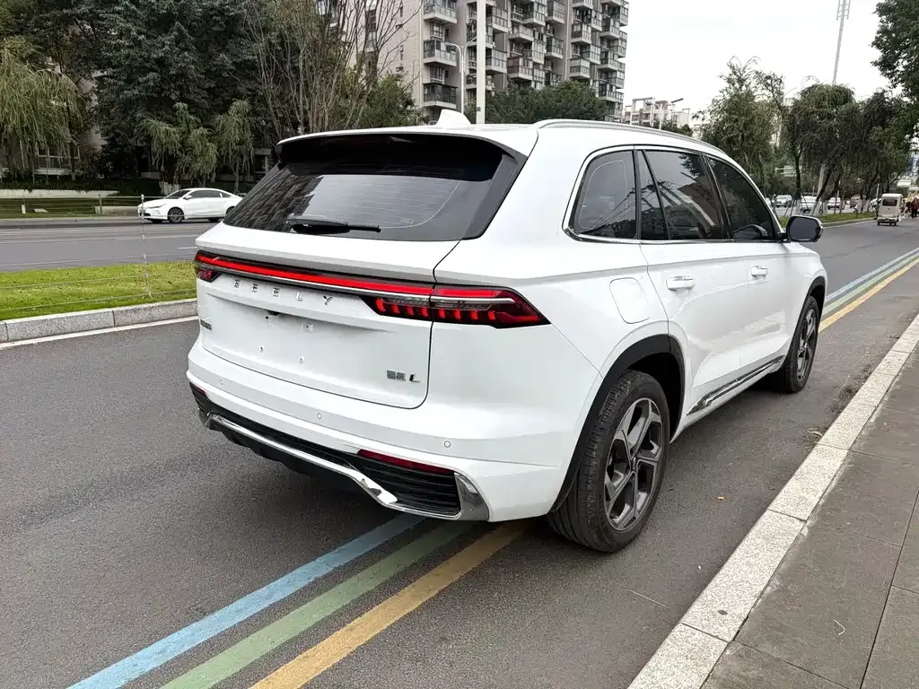 Geely Xingyue L 2023 из CN, фото 3