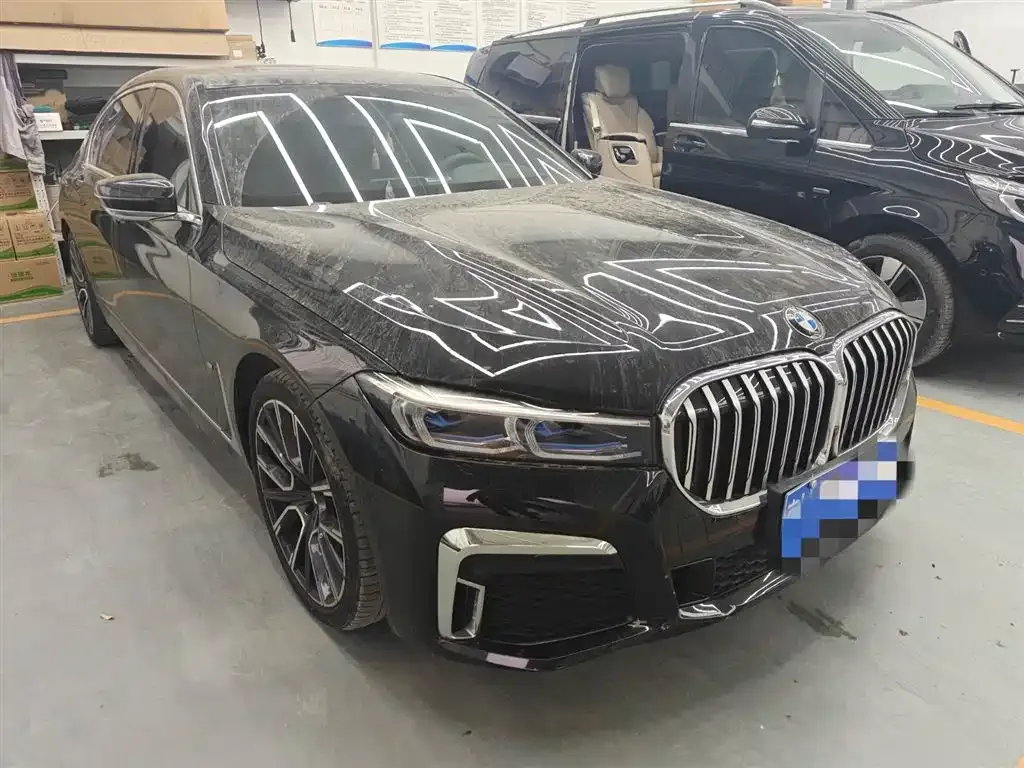 BMW 7 Series — фото 10