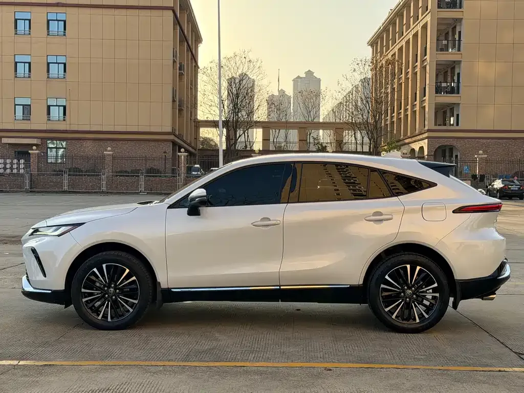 Toyota Venza 2022 из CN, фото 6