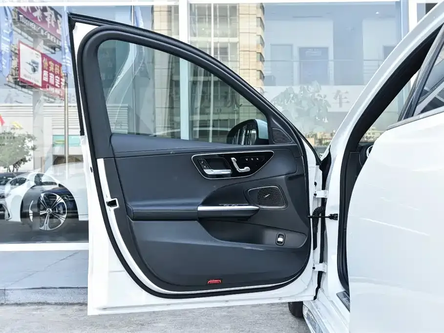 Mercedes-Benz C-Class 2024 из CN, фото 5