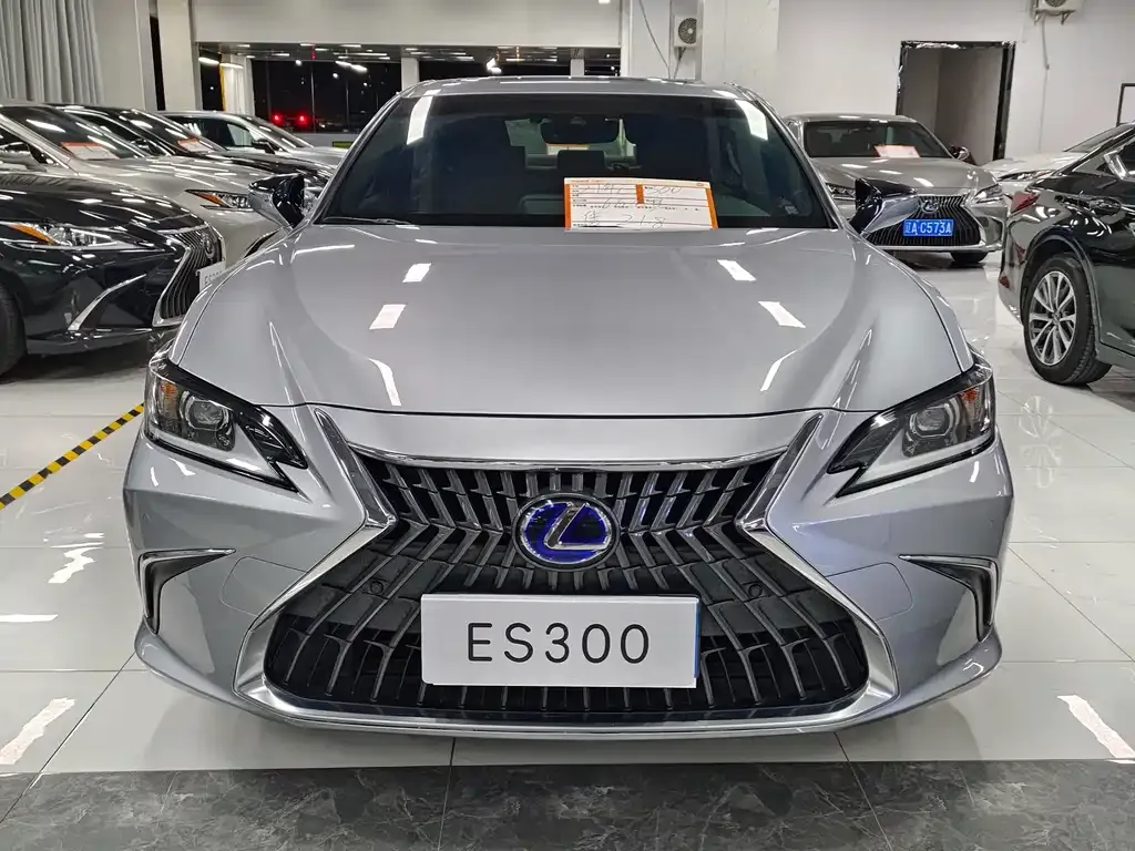 Lexus ES 2021 из CN, фото 9