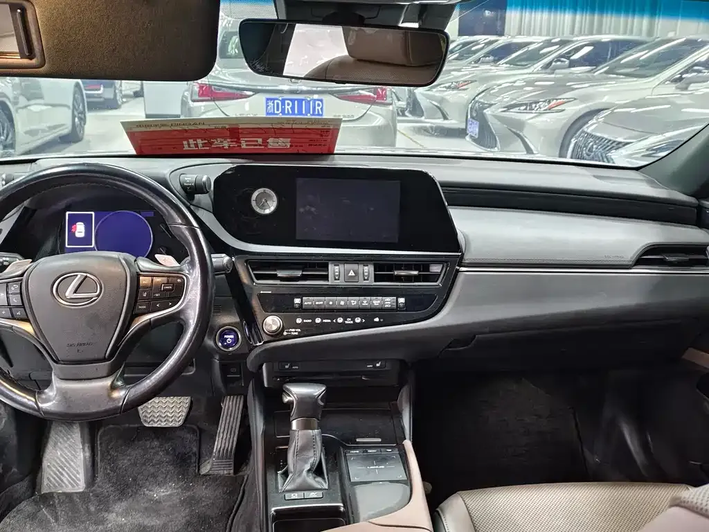 Lexus ES 2021 из CN, фото 8