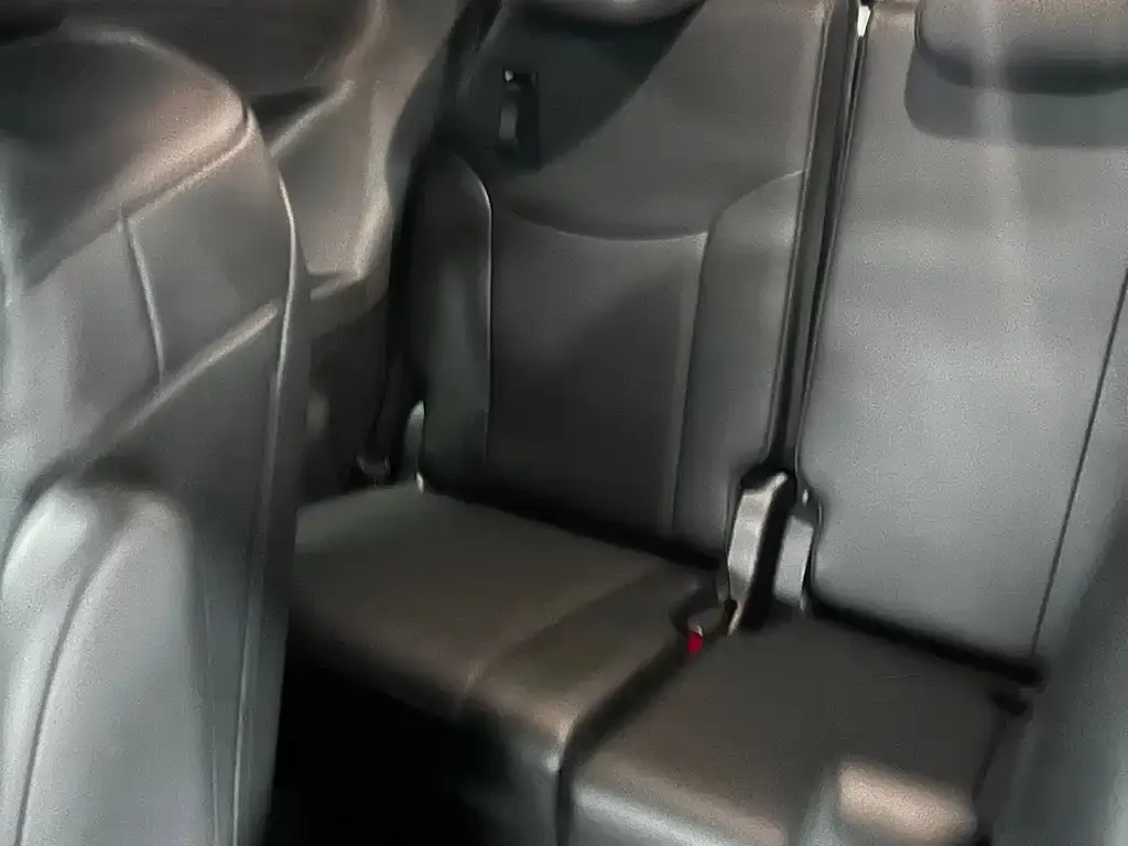 Toyota Sienna 2025 из CN, фото 2
