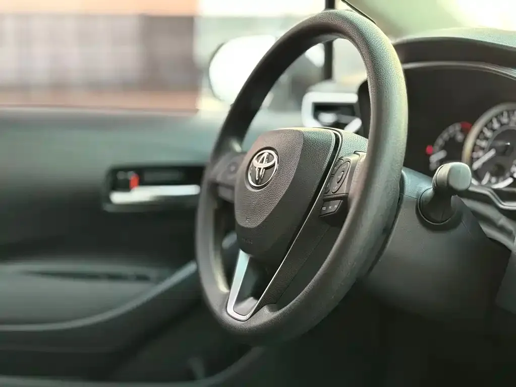 Toyota Corolla 2023 из CN, фото 7