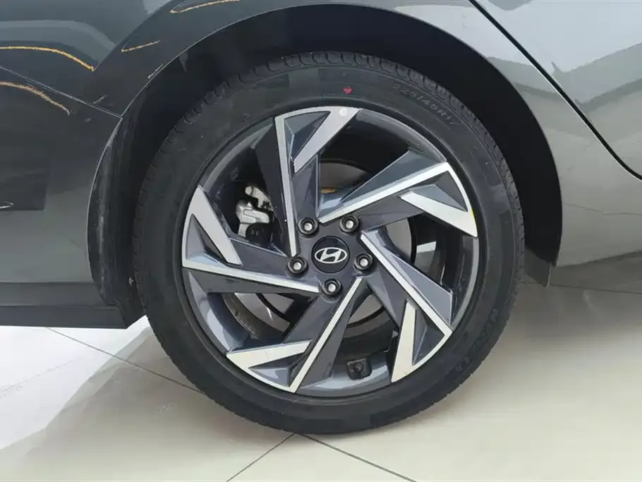 Hyundai Elantra 2024 из CN, фото 7