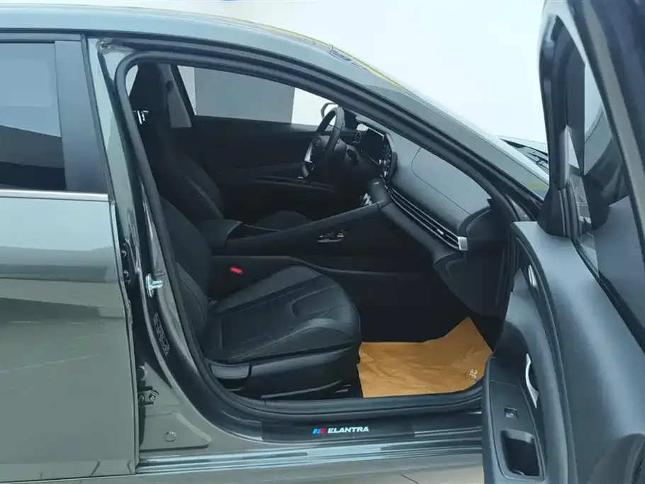 Hyundai Elantra 2024 из CN, фото 4