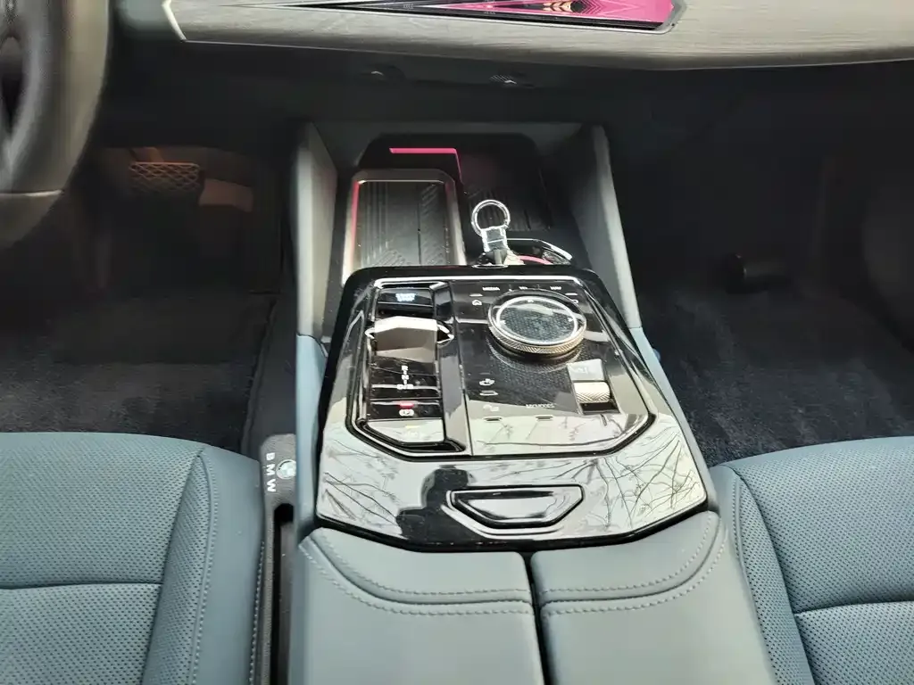 BMW i5 2024 из CN, фото 3