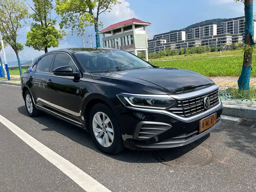 Volkswagen Passat 2022 из CN, фото 10