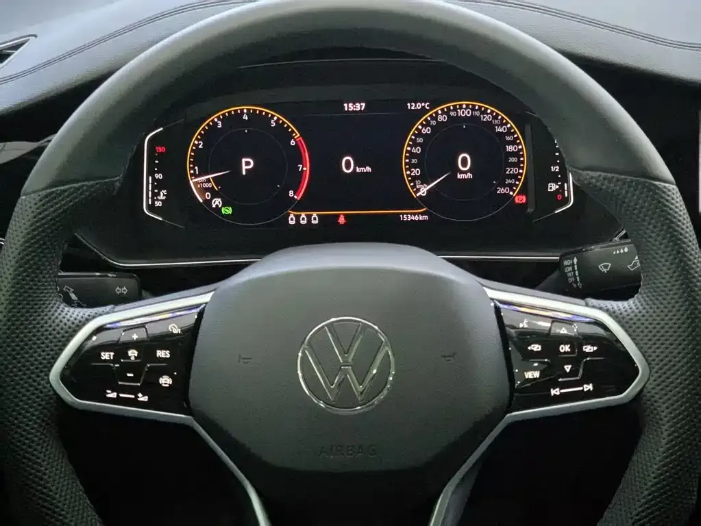 Volkswagen Passat 2024 из CN, фото 5