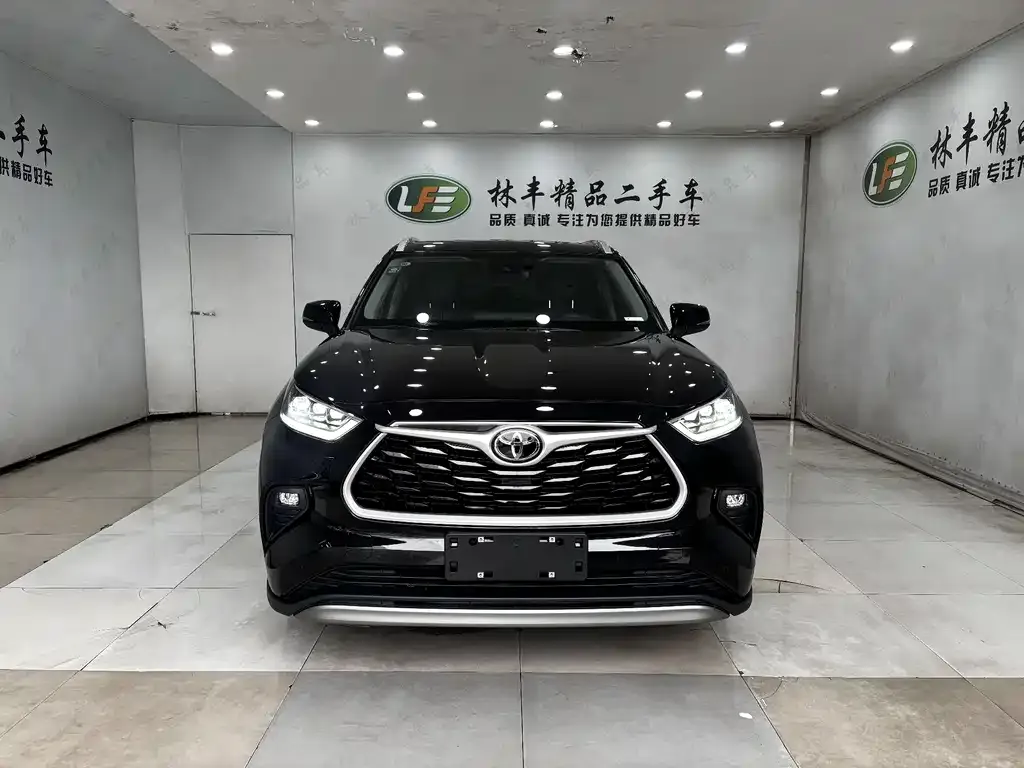 Toyota Highlander — фото 4