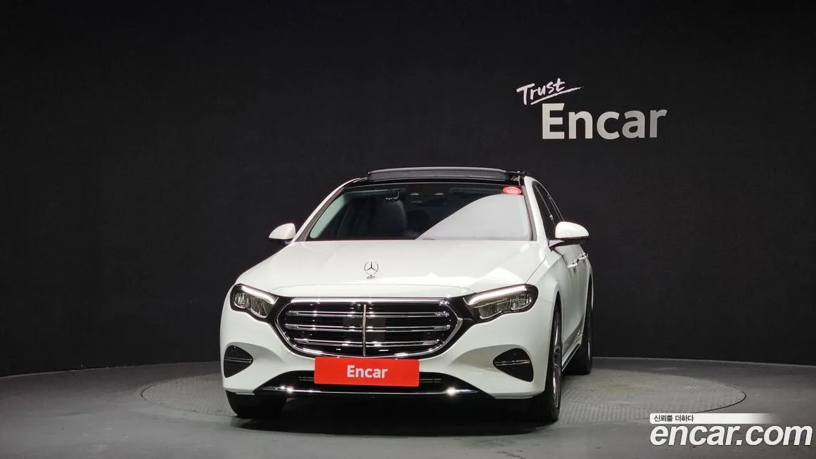 Mercedes-Benz E-Class — фото 3