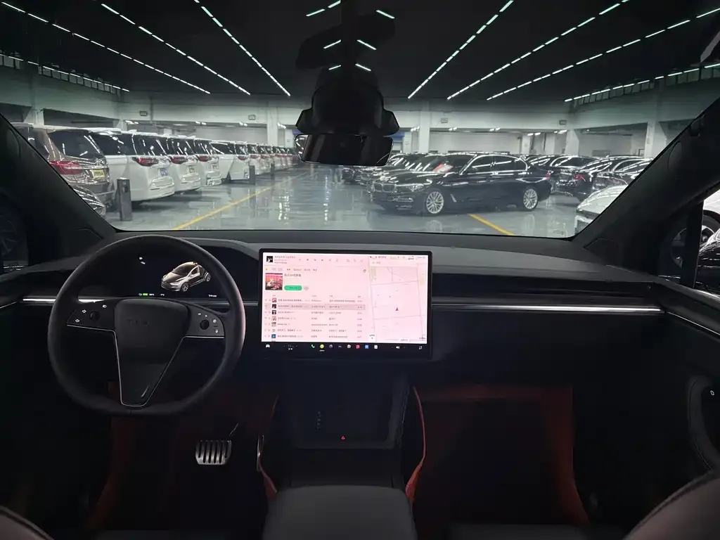 Tesla Model X — фото 7