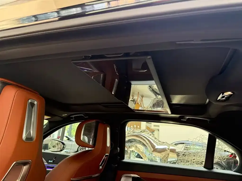 BMW i7 2024 из CN, фото 7