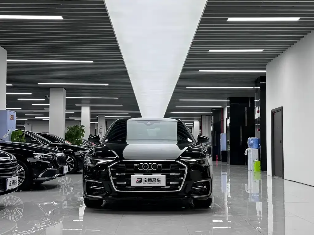 Audi A6L 2023 из CN, фото 4