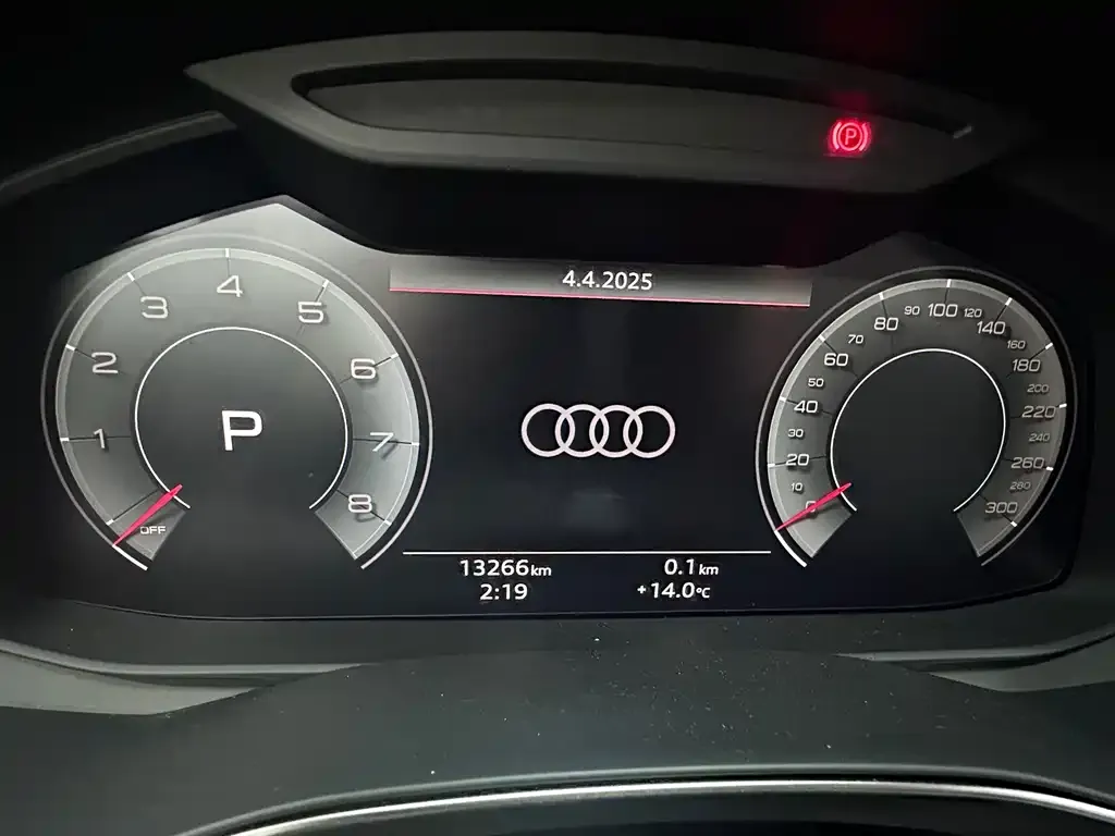 Audi A6L 2023 из CN, фото 2