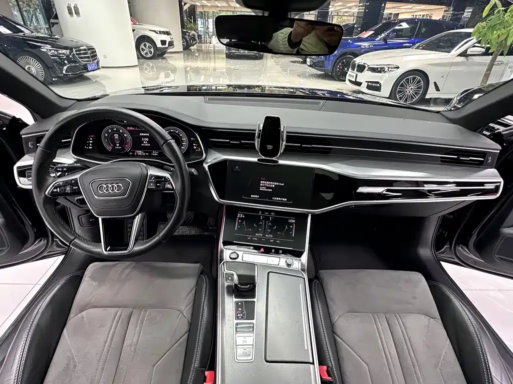 Audi A6L 2023 из CN, фото 9