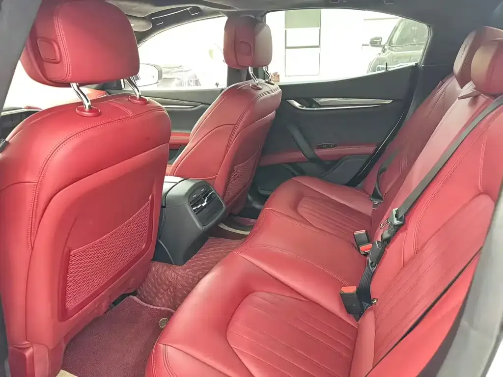 Maserati Ghibli 2023 из CN, фото 4