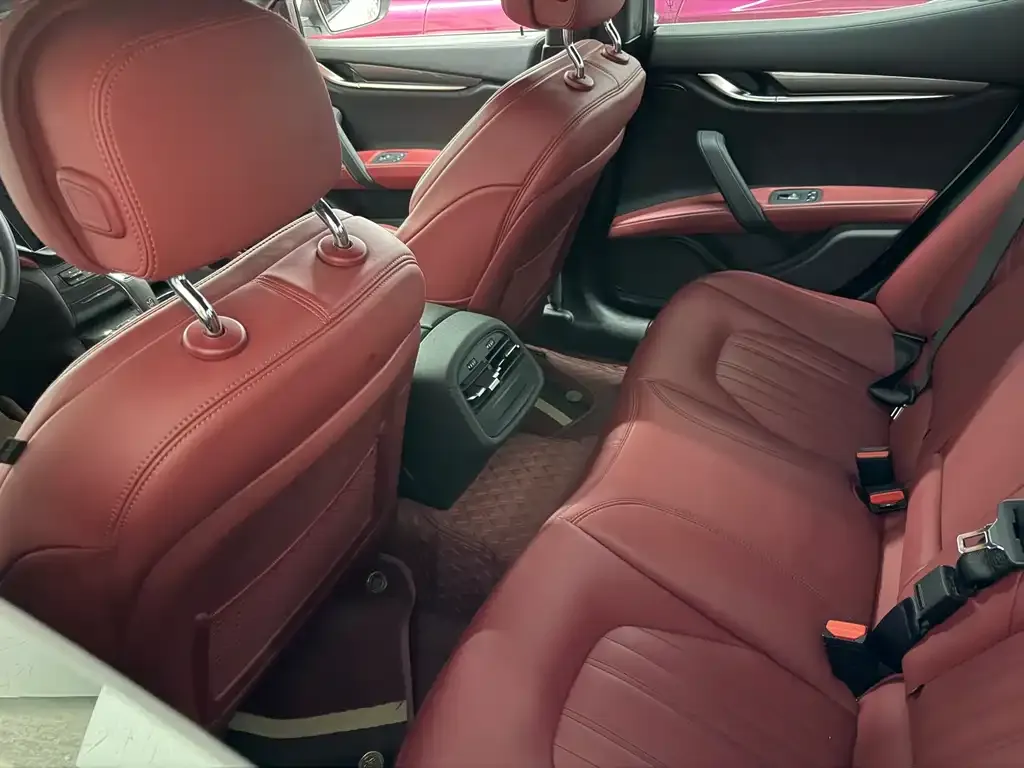 Maserati Ghibli 2023 из CN, фото 10