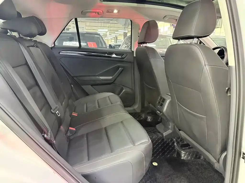 Volkswagen T-Roc 2022 из CN, фото 4