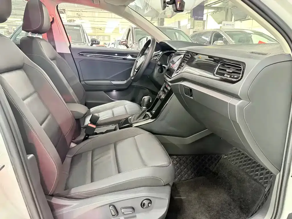 Volkswagen T-Roc 2022 из CN, фото 3