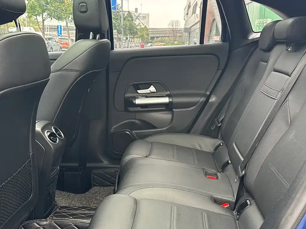 Mercedes-Benz GLA 2021 из CN, фото 3