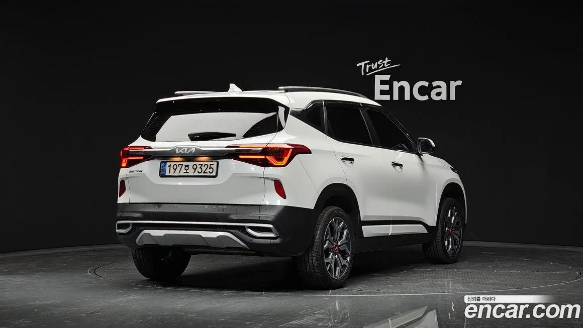 Kia Seltos 2023 из KR, фото 2