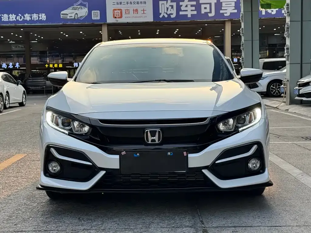 Honda Civic — фото 8