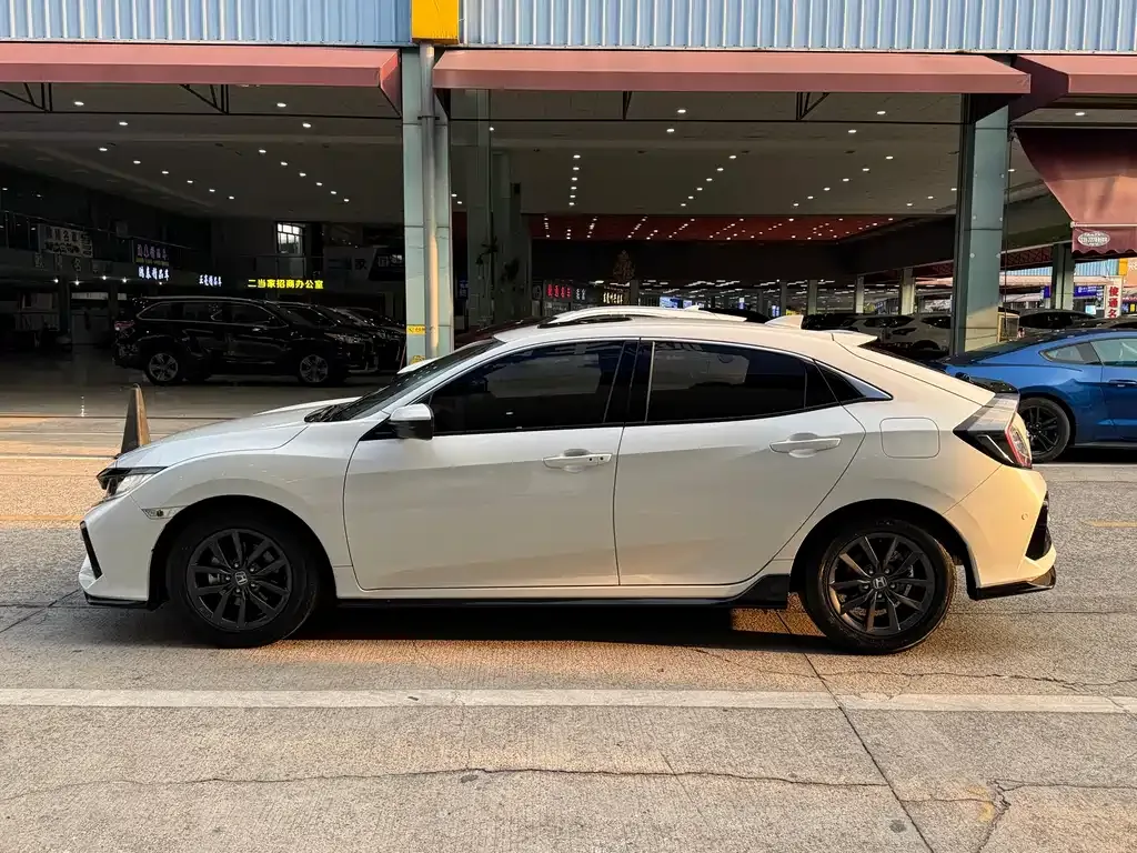 Honda Civic — фото 7