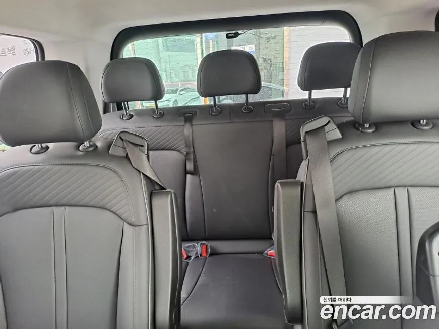 Hyundai Staria — фото 2