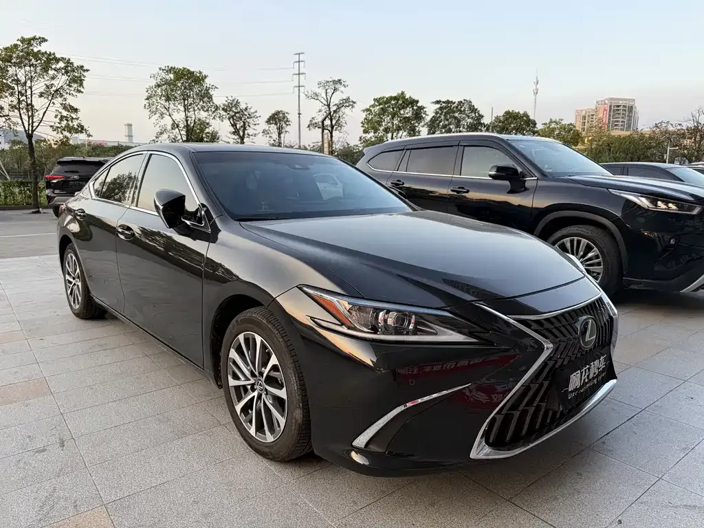 Lexus ES 2023 из CN, фото 8