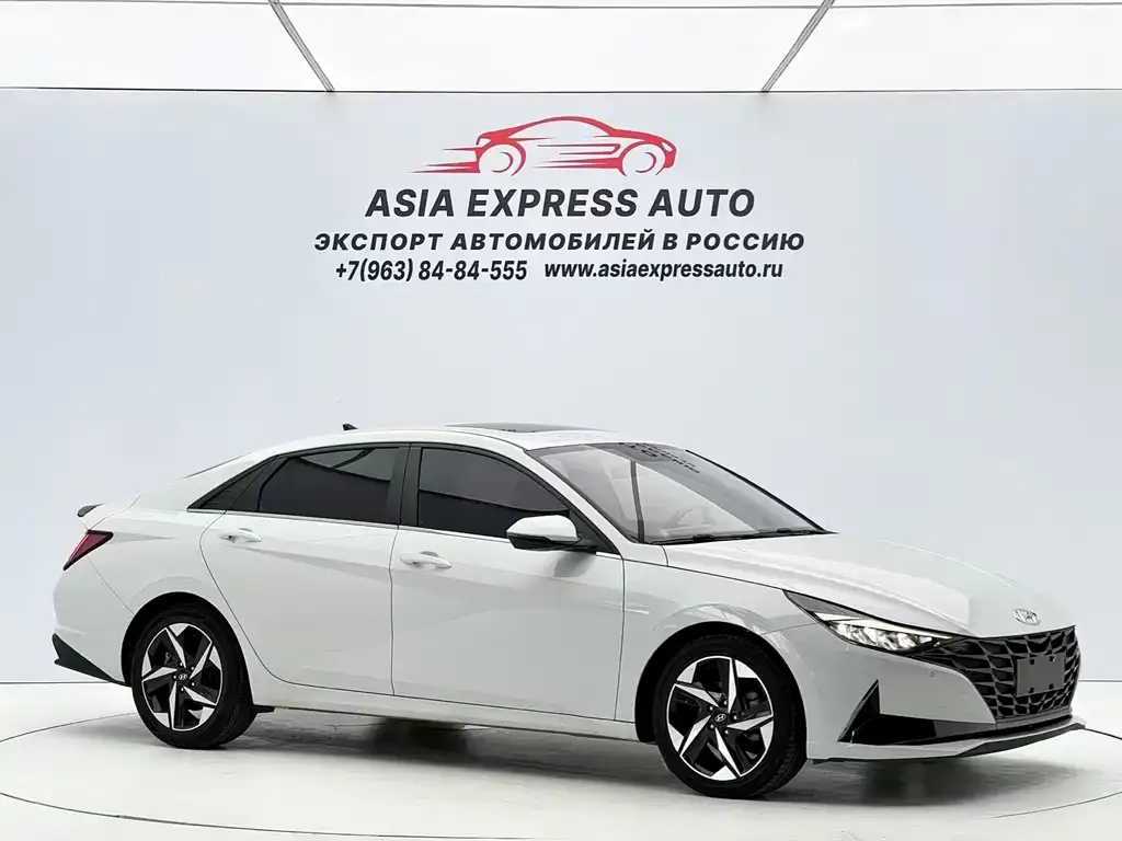 Hyundai Elantra 2023 из CN, фото 2