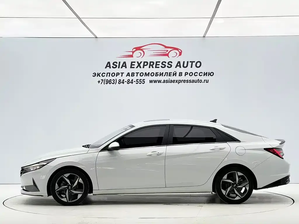 Hyundai Elantra 2023 из CN, фото 5