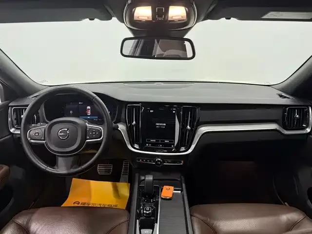 Volvo S60 2024 из CN, фото 5