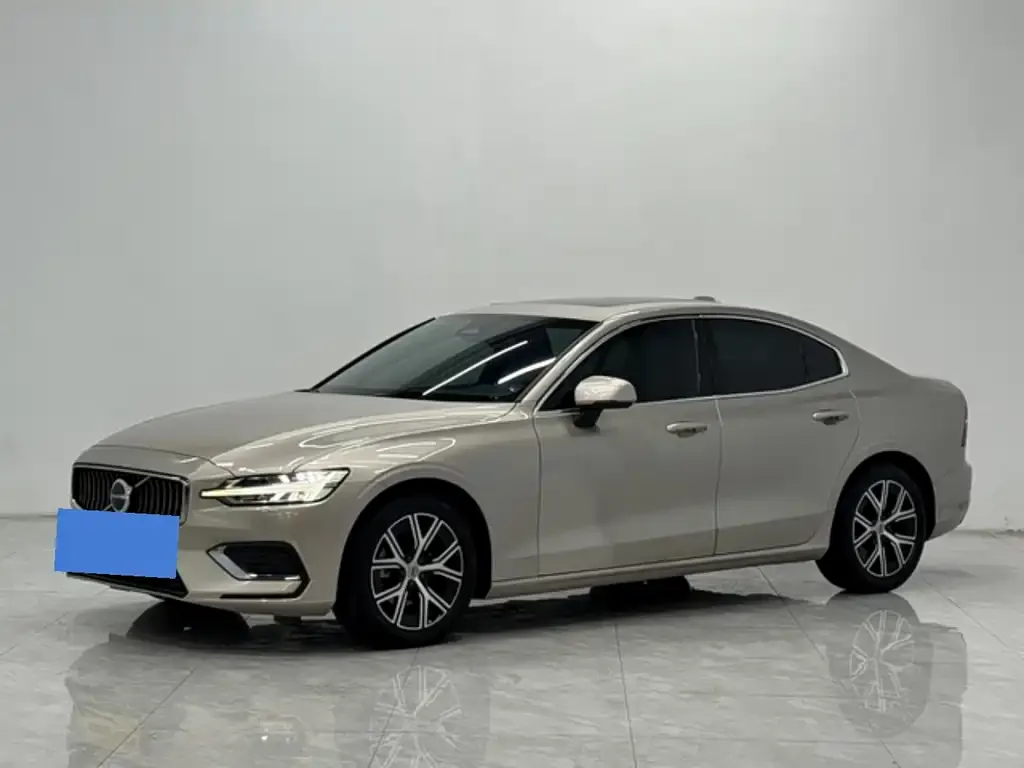 Volvo S60 2024 из CN, фото 9