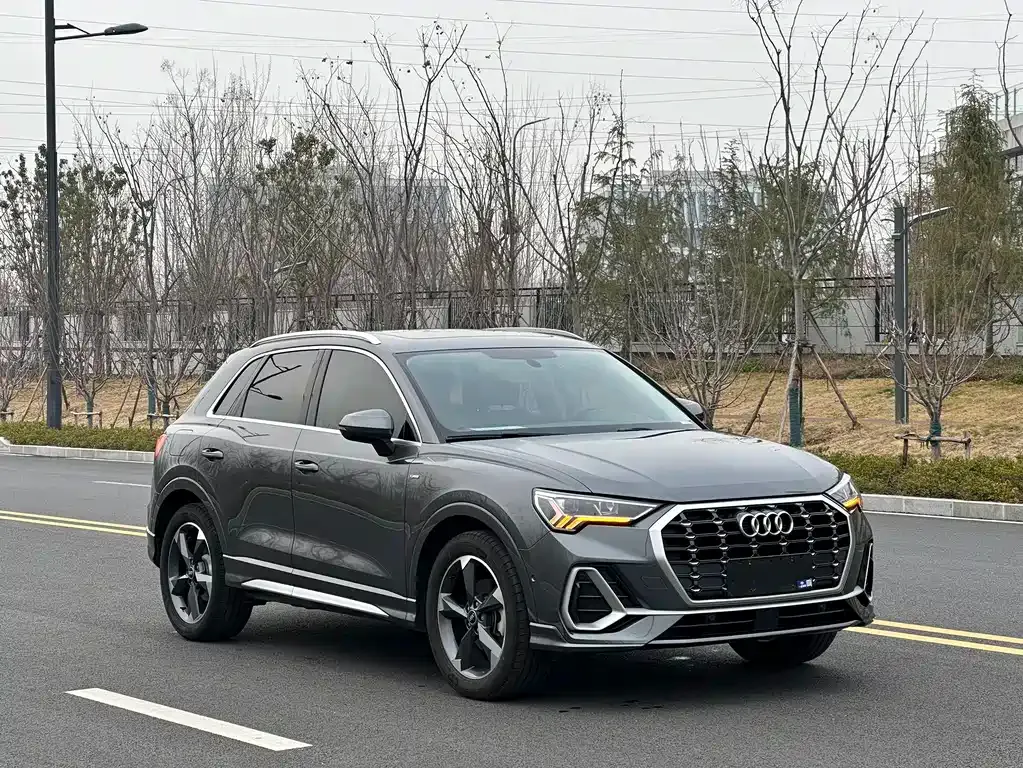 Audi Q3 — фото 4