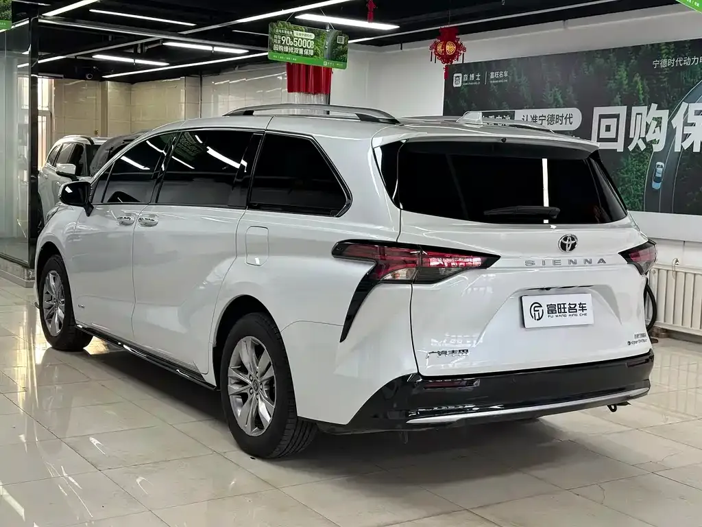 Toyota Sienna 2025 из CN, фото 10