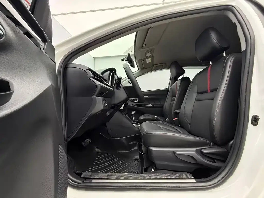 Toyota Yaris L 2023 из CN, фото 10