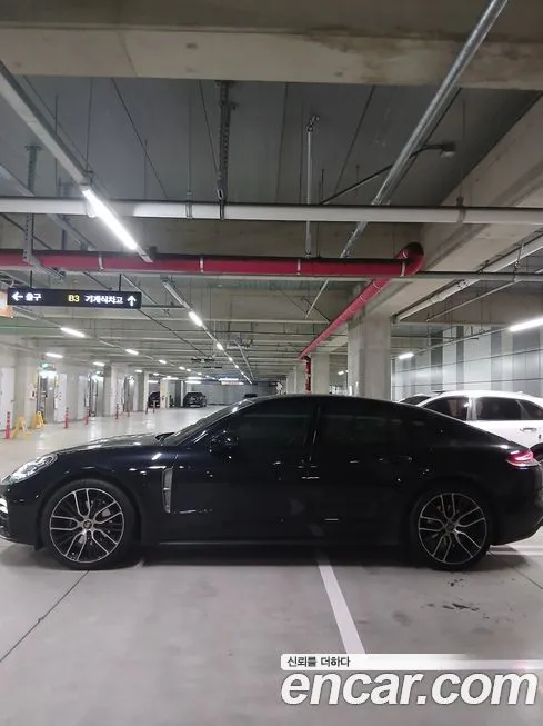 Porsche Panamera 2023 из KR, фото 2
